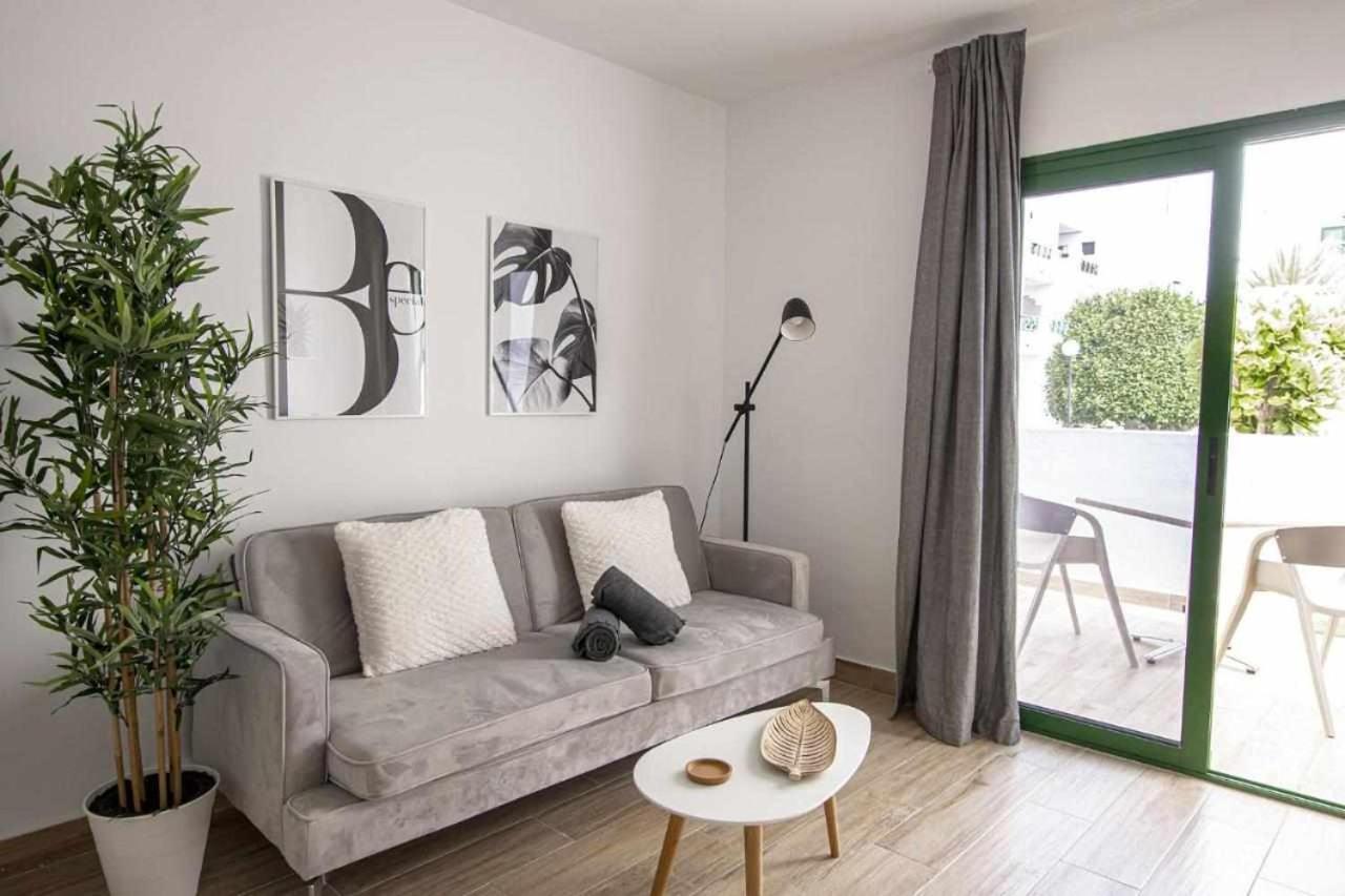 Apartment Holyhome Premium 101 *
